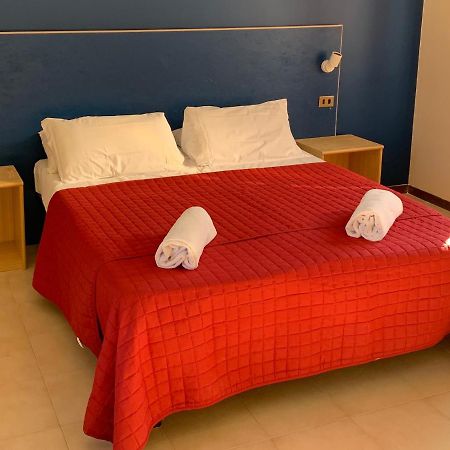 Residence Liana Albisano ตอร์รีเดลเบนาโก ภายนอก รูปภาพ