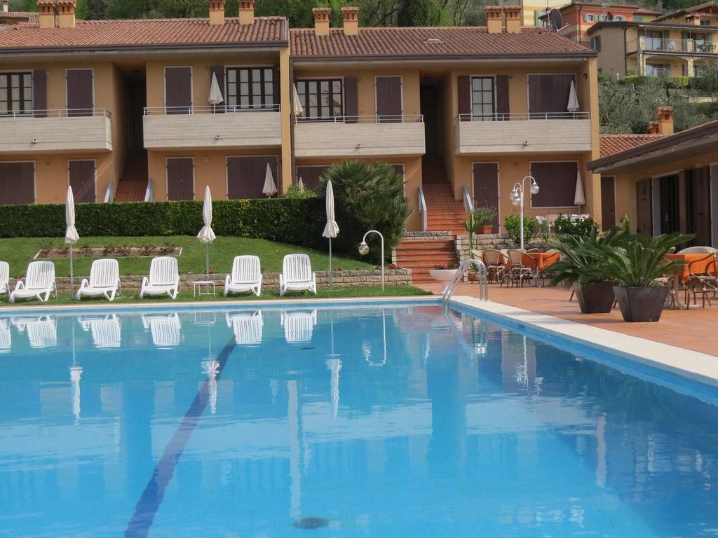 Residence Liana Albisano ตอร์รีเดลเบนาโก ภายนอก รูปภาพ