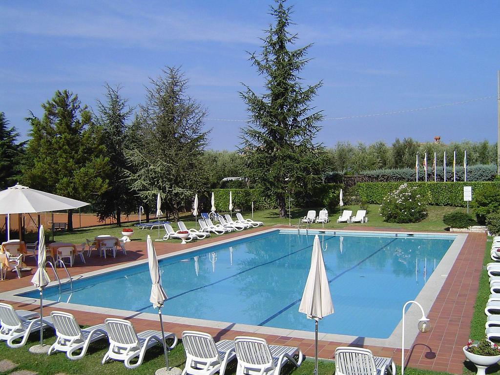 Residence Liana Albisano ตอร์รีเดลเบนาโก ภายนอก รูปภาพ